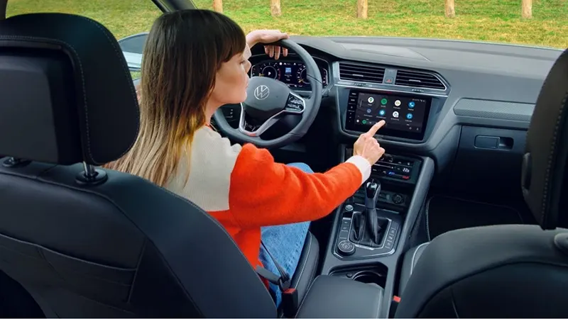 Màn hình giải trí 10 inchs trên Tiguan